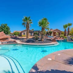 Desert Gem Red Rock Views with Pool & Hot Tub Access