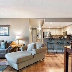 Giant Steps #43 w/ Hot Tub, Sauna, and Game Room!