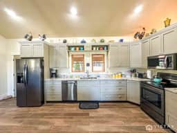Summit Pines Hideaway - Amazing Mountain Views! - Image 5