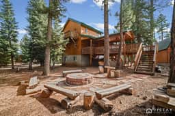 The Kool Kabin | Chill Deck, Fire Pit & BBQ Grill - Image 4