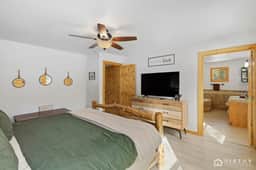 Willis Woods Cabin w/ Arcade Games and Fire Pit - Image 5