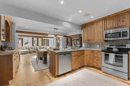 Park City 5BR•Hot Tub•Theater•Game Loft•Shuttle - Image 2