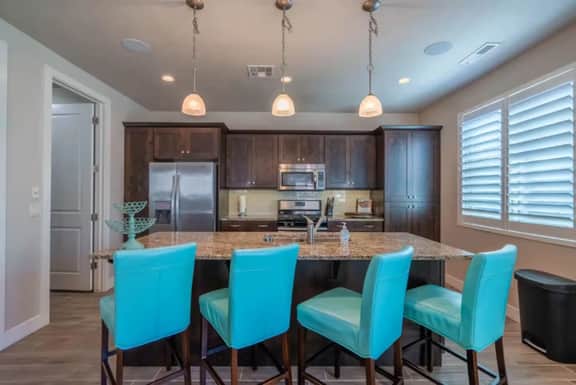 Desert Gem Red Rock Views with Pool & Hot Tub Access - Image 3