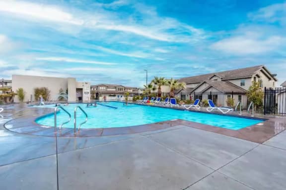 Mountain-View Townhome w/ Emeral Pools & Hot Tub - Image 1