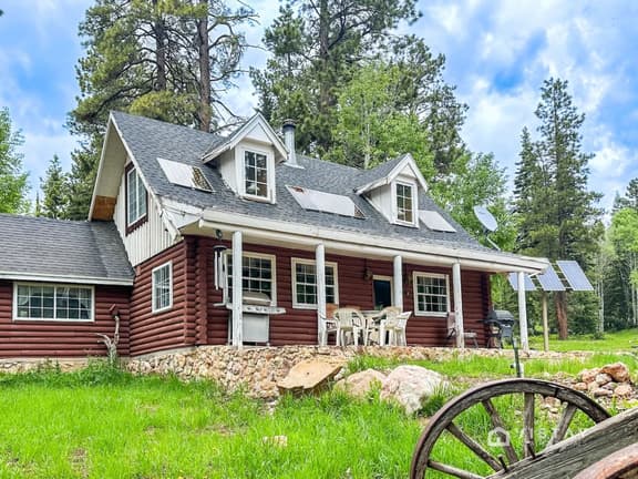 Off-grid Cabin at Angel Valley Ranch - Image 1