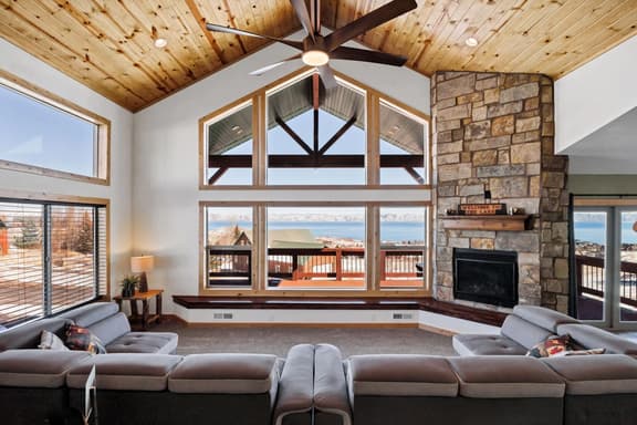 Spacious Country Bear Cabin at Bear Lake - Image 1