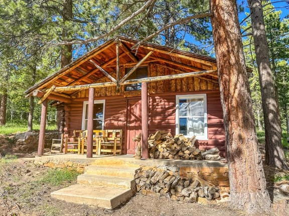 The John Wayne Cabin at Angel Valley Ranch - Image 1